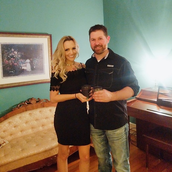 Meet your Posher, Rochelle - Picture 2 of 3